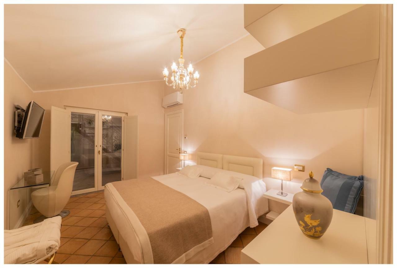 Boutique - Lodge & Suites クロトーネ エクステリア 写真